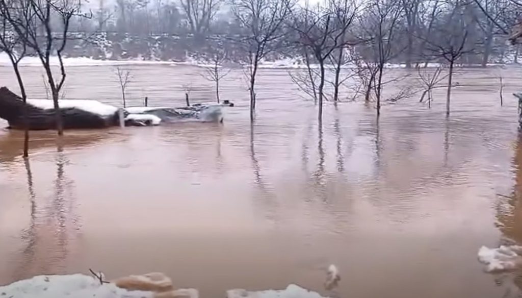 Obilne padavine izazvale probleme u Kaknju: Izlila se rijeka Bosna