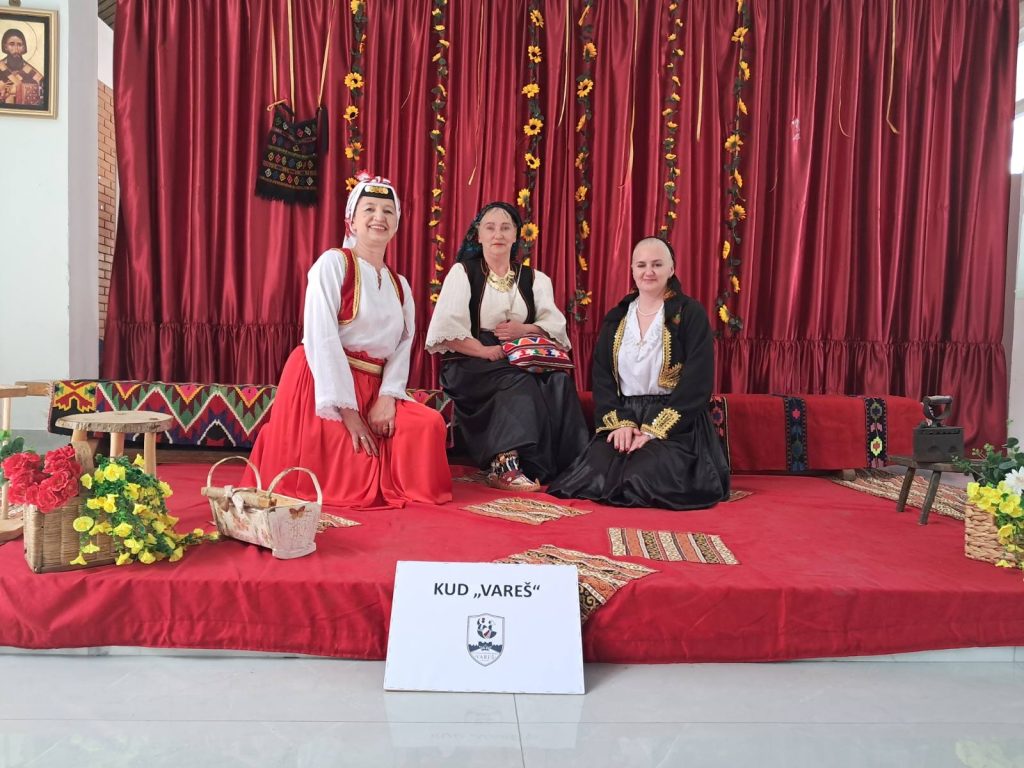 KUD Vareš predstavio varešku tradiciju na Festivalu veterana folklora u Zvorniku