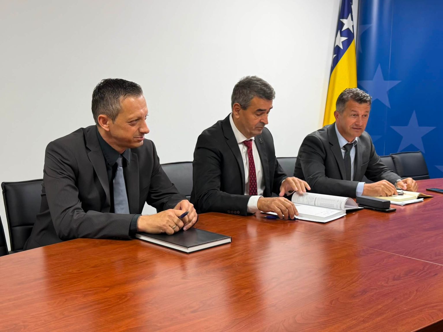 Hurtić u posjeti Institutu za nestale osobe Bosne i Hercegovine: Pitanje nestalih ostaje civilizacijska i moralna obaveza društva