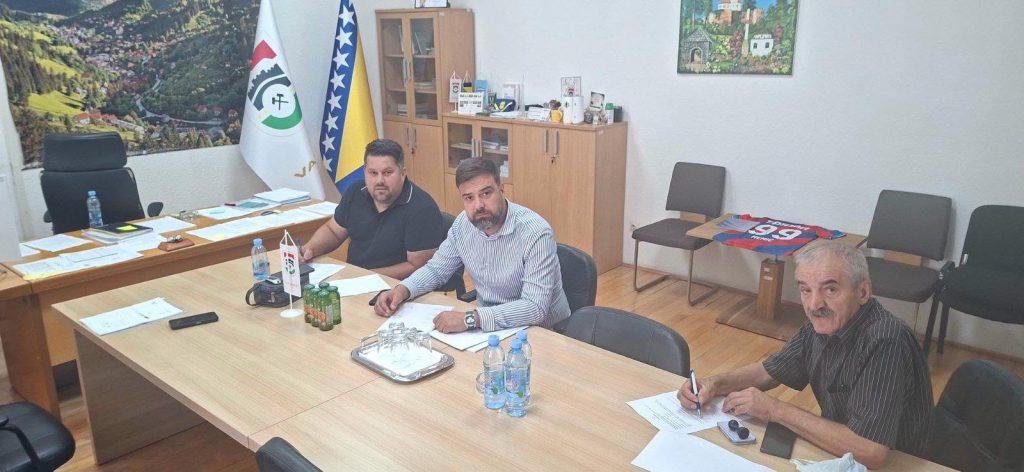 Potpisan ugovor za izgradnju javne rasvjete na dionici Vareš Majdan – Stupni Do – Mir
